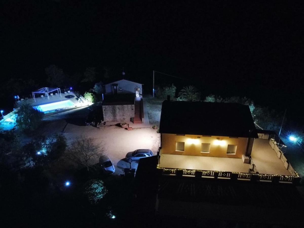 Agriturismo La Terrazza Valfabbrica Zewnętrze zdjęcie