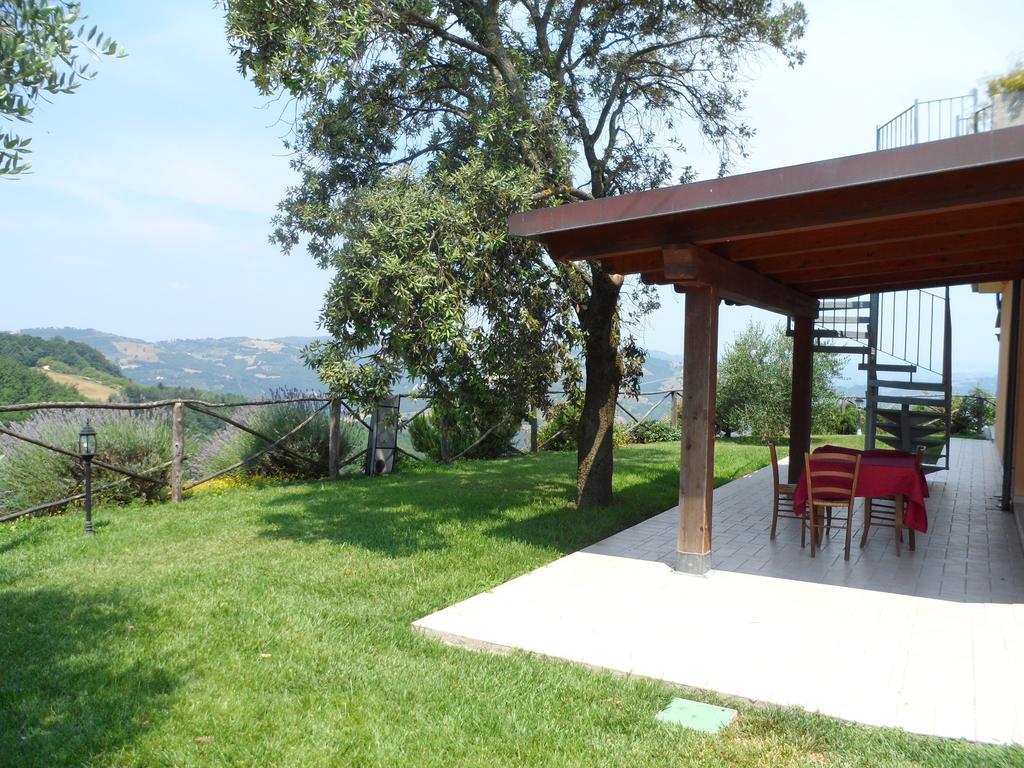 Agriturismo La Terrazza Valfabbrica Zewnętrze zdjęcie