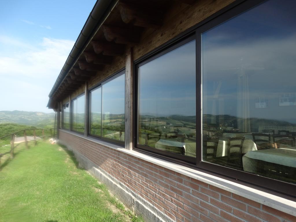 Agriturismo La Terrazza Valfabbrica Zewnętrze zdjęcie